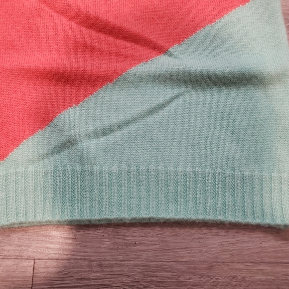 Made of Me Collection Eighteen 100% Cashmere Snood Cinnamon Red NWT - Picture 5 of 10